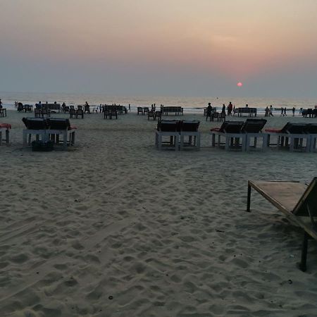 Cocks Town Hotel Arambol Exterior foto